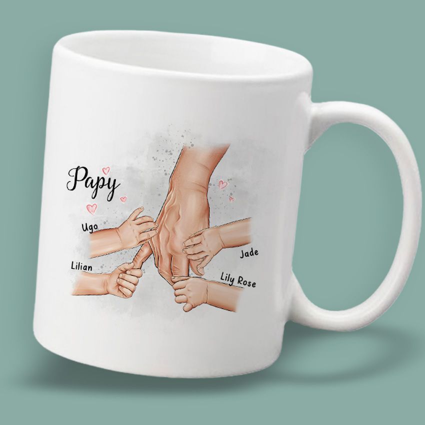 Mug Papy et mains des petits enfants