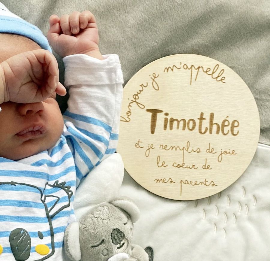 Panneau personnalisé d'arrivée de bébé Bonjour tout le monde mon nom est l  Plaque gravée pour le nom de bébé Cadeau de naissance en bois Disque  d'accessoires photo pour réseaux sociaux 