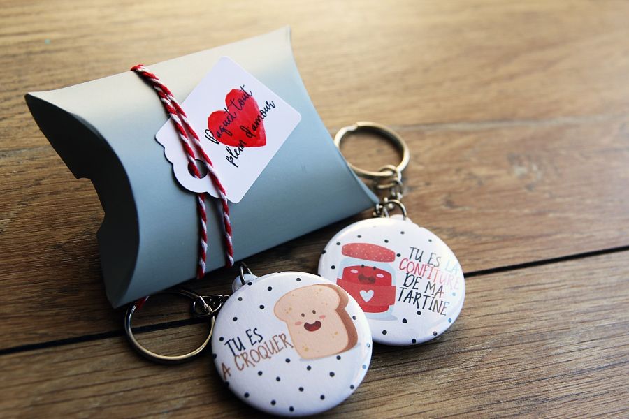 Porte-clés Billard Avec Cerise Rouge - Design Unique, Métal, Cadeau Fête Des Mères, Saint-Valentin