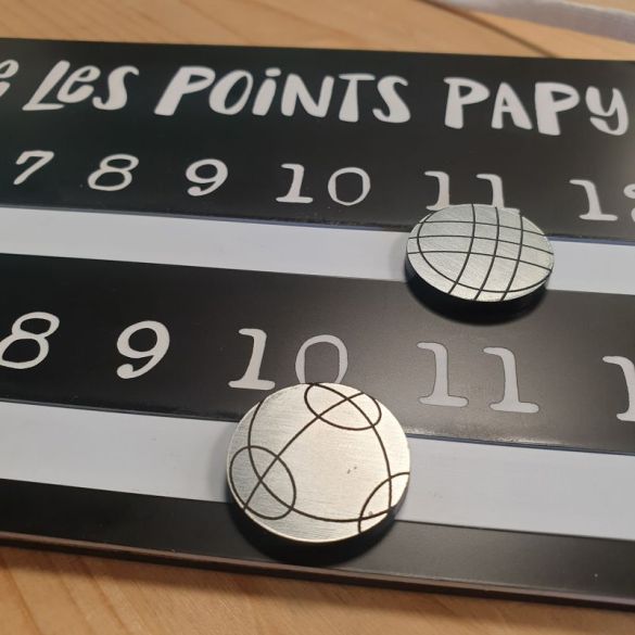Compte Points pétanque acrylique personnalisé + 2 Badges
