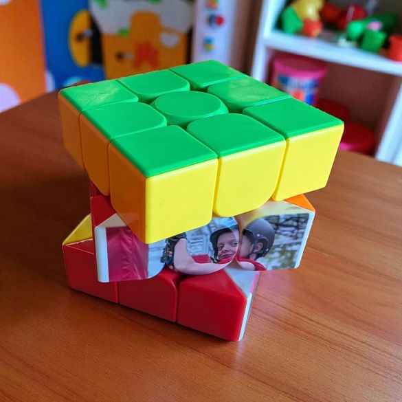 Cube casse tête style Rubik's cube avec photo