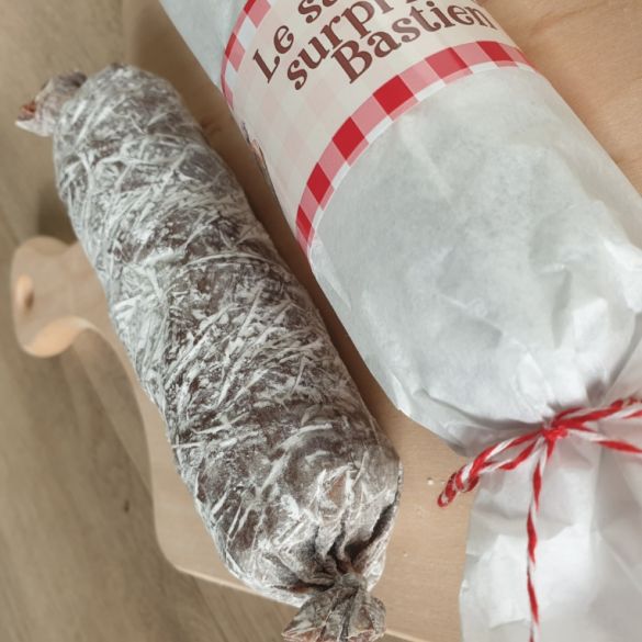 Saucisson trompe l'oeil en chocolat avec emballage personnalisé