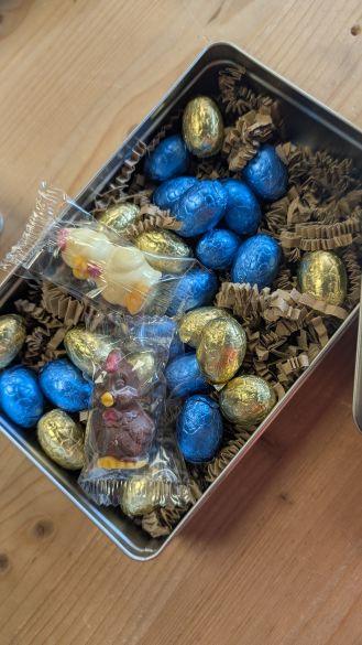 Boîte chocolats de Pâques personnalisée -Boîte à biscuits |chocolats |Thé | bonbons