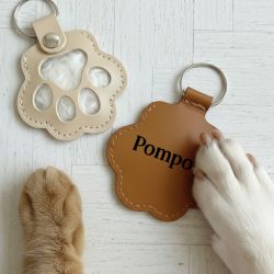 Porte-clés souvenir en forme de patte pour poils d'animaux – cuir personnalisé avec nom de l’animal