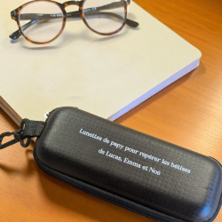 Etui à lunettes personnalisé