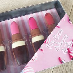 Coffret chocolat rouges à lèvres avec emballage personnalisé